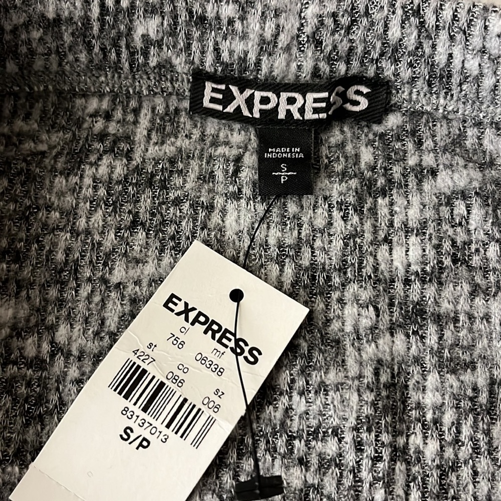 EXPRESS Ribbed Soft Stretchy Skirt - Picture 6 of 9